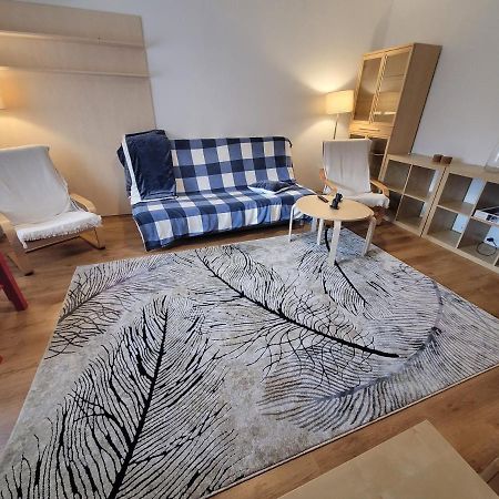 Family Friendly With Kids Room, Quiet And Peaceful Boekarest Buitenkant foto