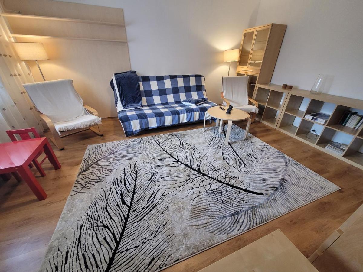 Family Friendly With Kids Room, Quiet And Peaceful Boekarest Buitenkant foto