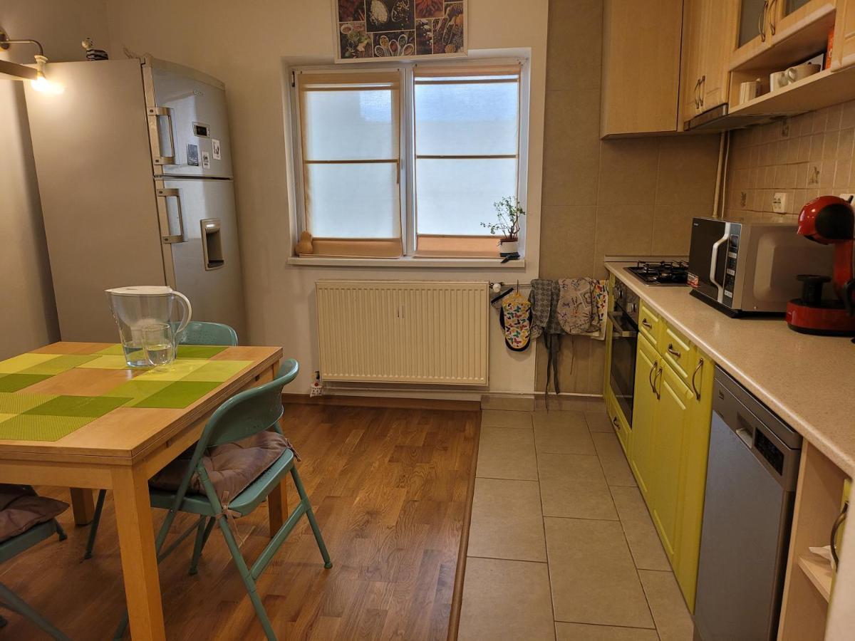Family Friendly With Kids Room, Quiet And Peaceful Boekarest Buitenkant foto