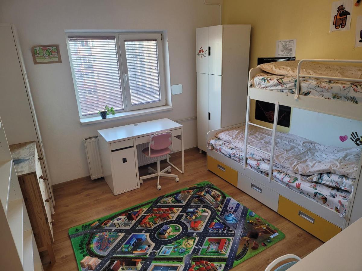 Family Friendly With Kids Room, Quiet And Peaceful Boekarest Buitenkant foto